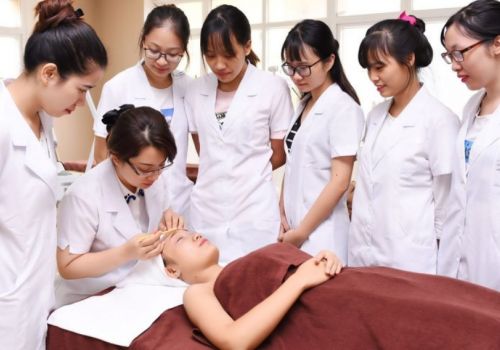 CƠ HỘI VÀNG - ƯU ĐÃI DÀNH CHO 5 XUẤT GIẢM ĐẾN 50% HỌC PHÍ THÁNG 8 CHO KHÓA  CHĂM SÓC DA - SPA