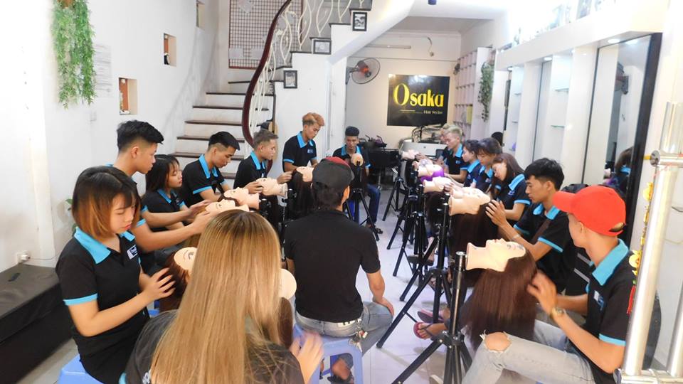 48414068_352301062168596_2930790205667409920_n