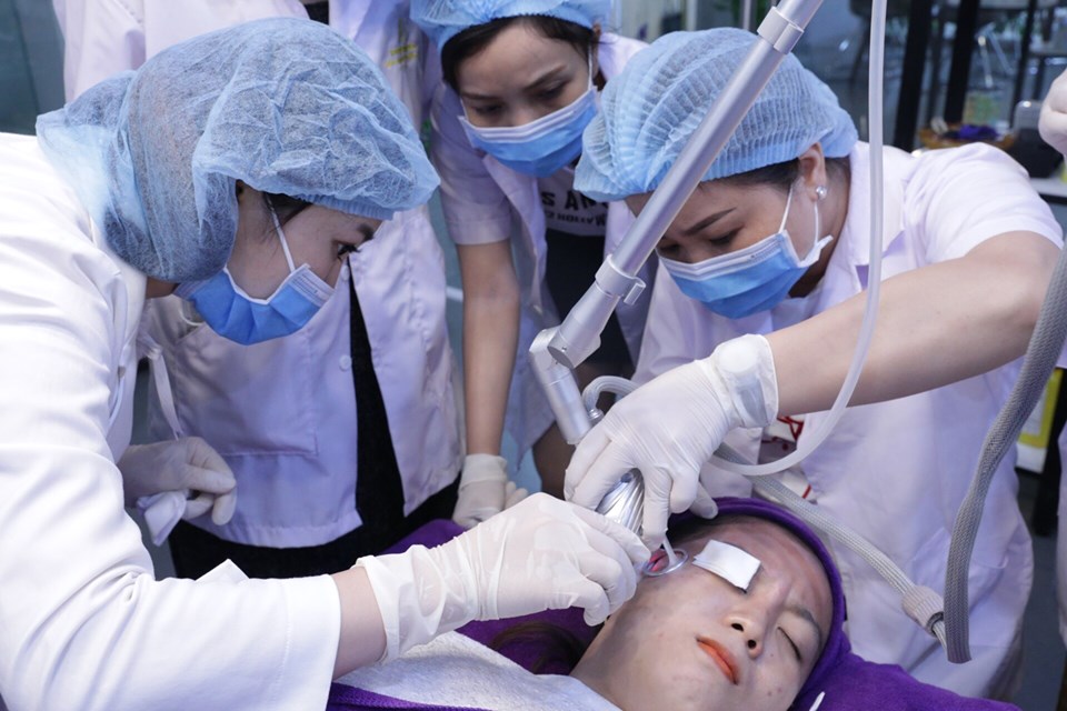 67441411_706913023063353_360479852148555776_n